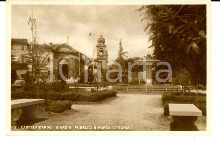 1942 CASTELFIDARDO (AN) Giardini pubblici e Porta Vittoria *Cartolina FP NV