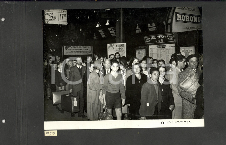 1950 MILANO Stazione CENTRALE Rientro musicisti del TEATRO ALLA SCALA*Foto