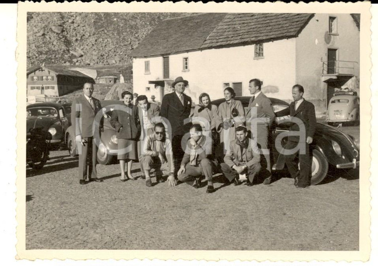 1960 ca TRENTINO (?) Turisti presso un albergo di montagna *Foto VINTAGE 12x8 cm