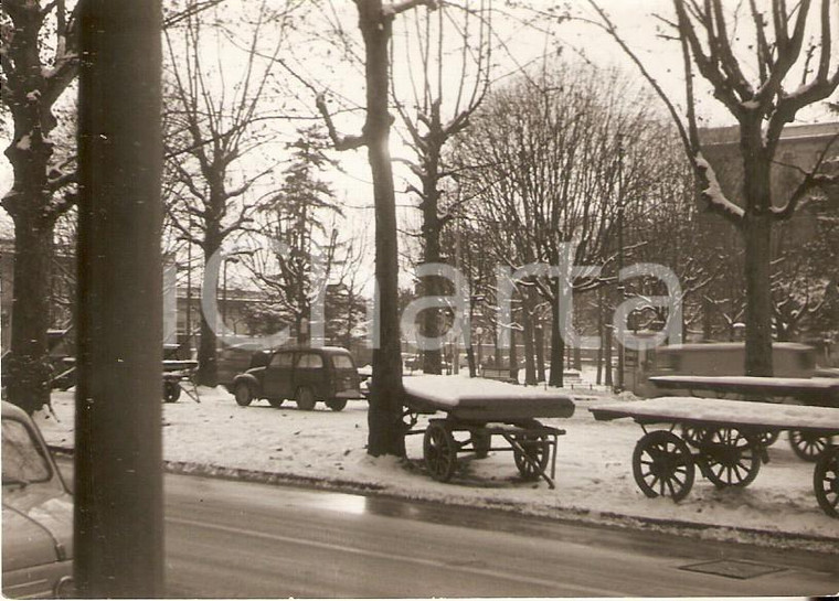 1963 MILANO Carretti coperti di neve in Piazza Emilia *Foto 10x7cm