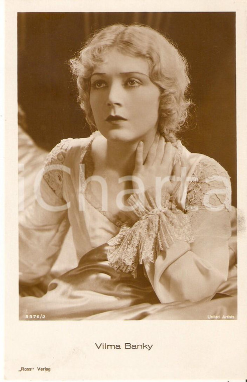 1925 ca CINEMA Attrice Vilma BANKY indossa camicia da notte *Cartolina FP NV