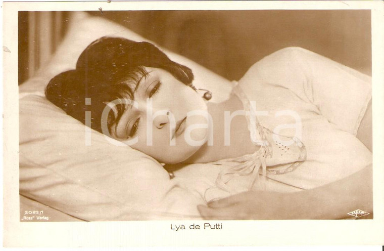 1925 ca CINEMA Attrice Lya DE PUTTI ritratta nel sonno *Cartolina FP NV