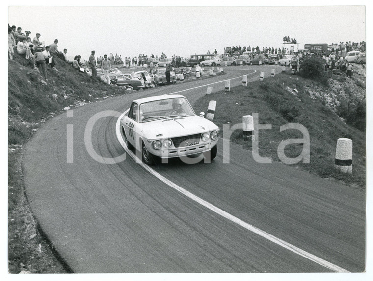 1965 ca RALLY Lancia Fulvia Coupé Pubblico durante una gara JOLLY CLUB *Foto