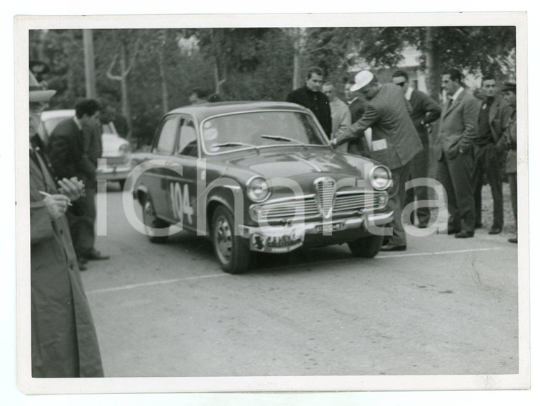 1962 JOLLY CLUB Alfa Romeo Giulietta prima della gara di RALLY *Foto