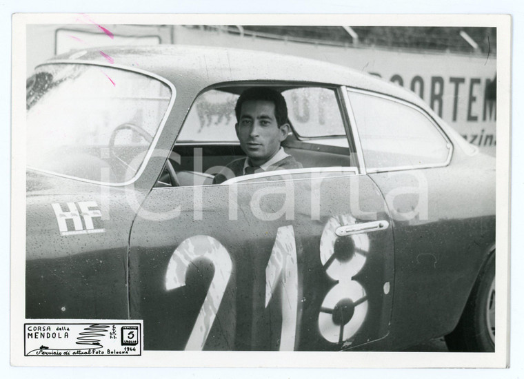 1964 RALLY Corsa della MENDOLA Pilota a bordo dell'auto HF Squadra corse *Foto