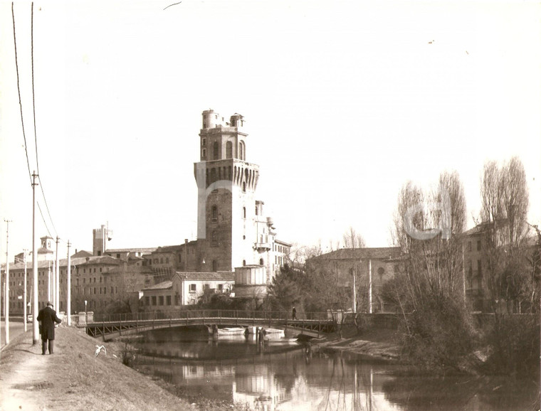 1975 ca PADOVA Anziano guarda Osservatorio astronomico LA SPECOLA *Foto 24x17 cm