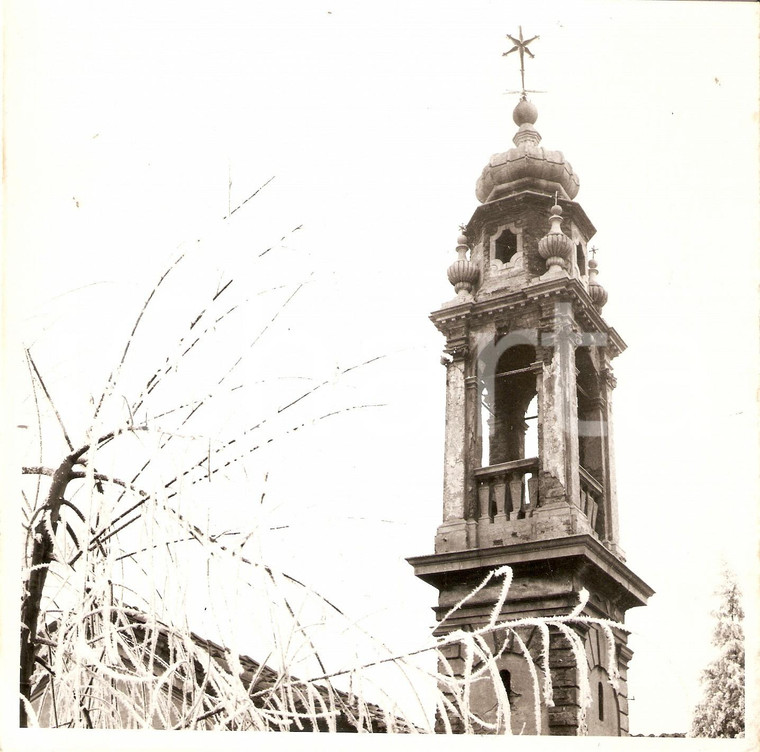 1975 ca AREA PADOVANA Scorcio del campanile di una chiesa *Foto 18x18 cm