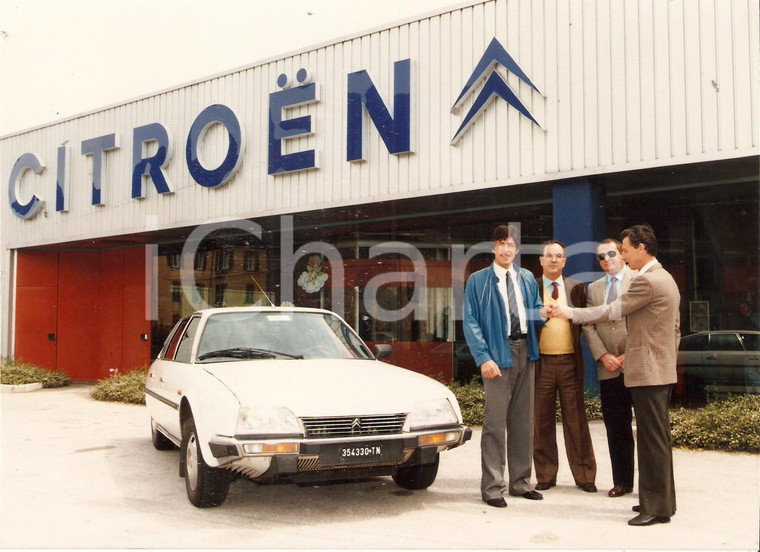1982 TRENTINO ALTO ADIGE Cliente acquista CITROEN CX *Foto 17x12 cm