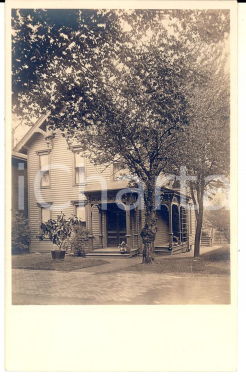1910 ca USA A typical family house *Real photo postcard RPPC VINTAGE