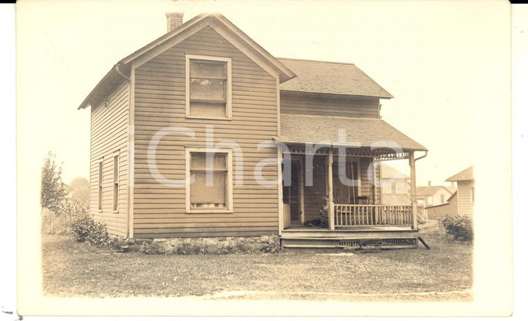 1910 ca USA A family house in the country *Real photo postcard RPPC VINTAGE
