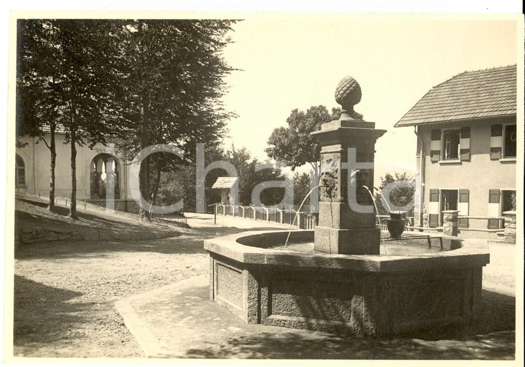 1929 VALGANNA Villaggio Alpino Touring - Veduta con la fontana *Foto 17x12 cm