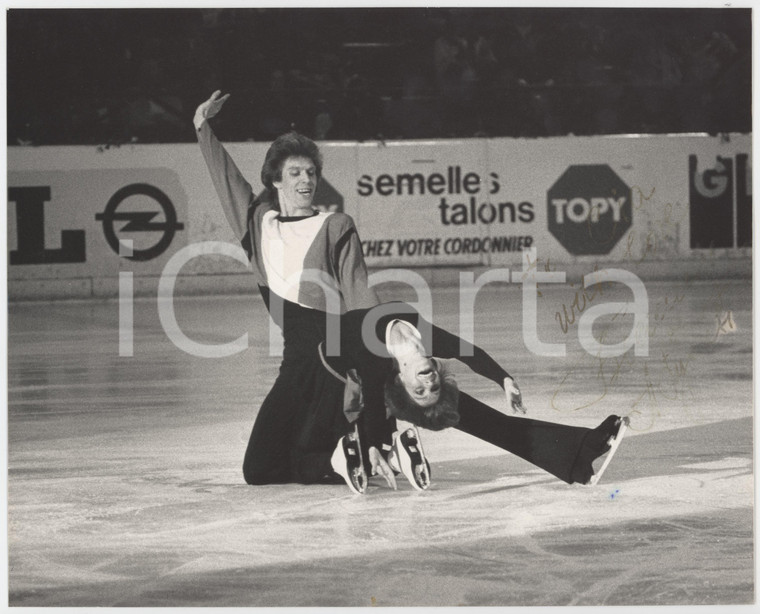 1980 ca PATTINAGGIO - DANZA SU GHIACCIO Atleti in gara - Foto con AUTOGRAFO