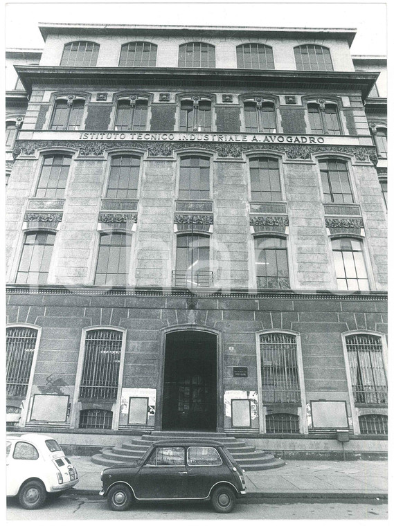 1970 ca TORINO Istituto Tecnico Industriale "A. Avogadro" - Facciata *Foto