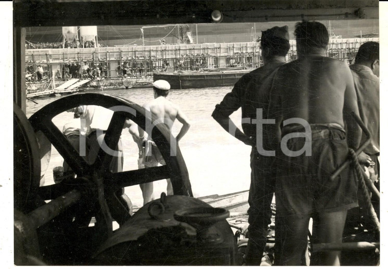 1961 GENOVA SESTRI Cantieri ANSALDO Salvataggio operai imprigionati *Foto 18x13