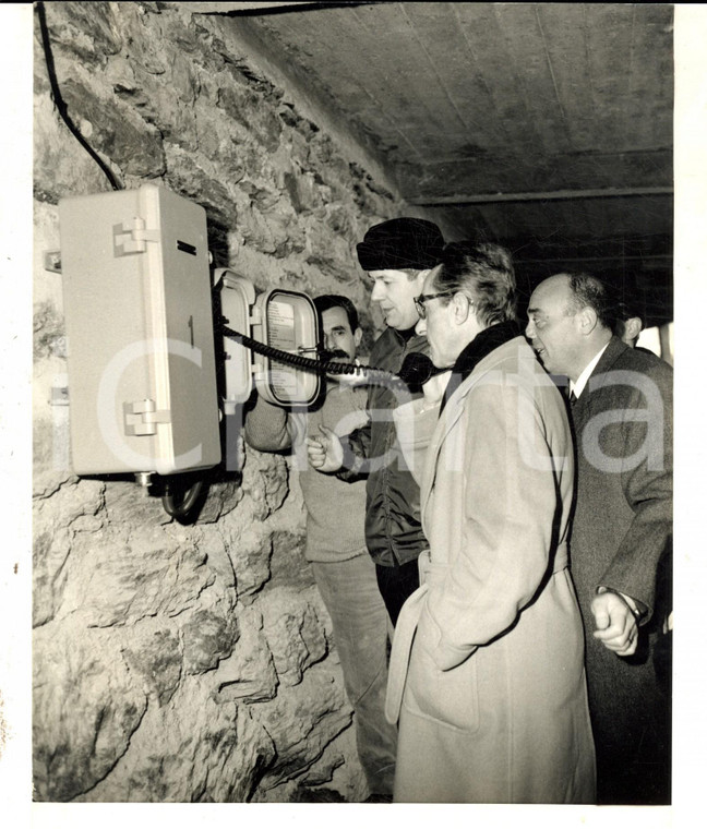 1968 STRADA DEL FOSCAGNO Nuovo collegamento radio pro sicurezza sciatori *Foto