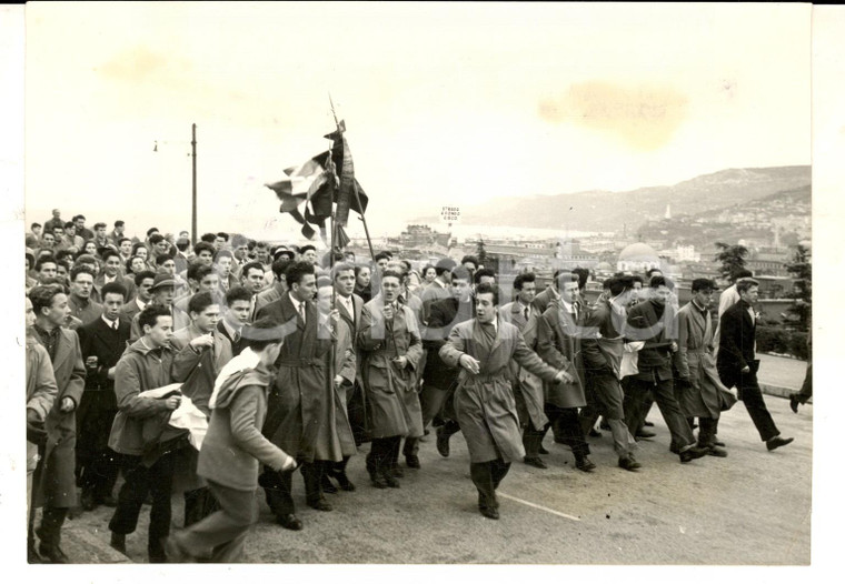 Novembre 1953 RIVOLTA DI TRIESTE Studenti manifestano a SAN GIUSTO *Foto