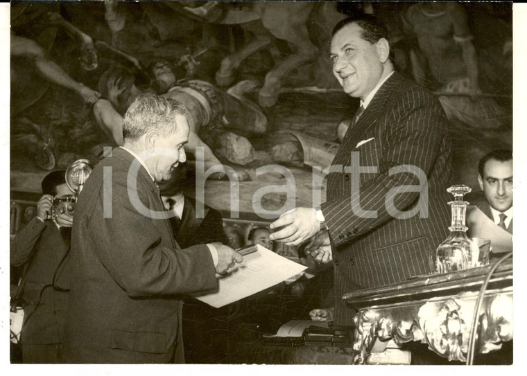 1953 ROMA 1° Maggio Ministro Leopoldo RUBINACCI consegna Stelle al Merito *Foto
