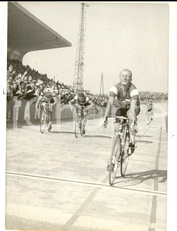 1960 CICLISMO TOUR DE FRANCE DIEPPE-CAEN Jean GRACZYK vince la tappa *Foto