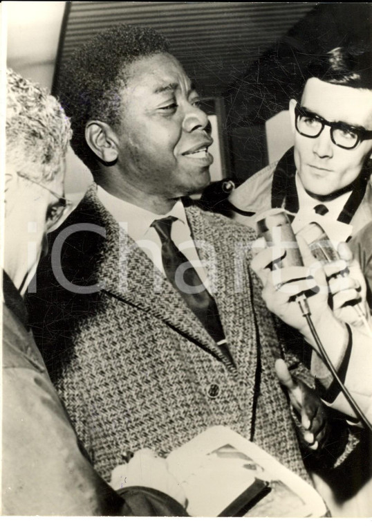 1963 PARIS Presidente del KATANGA Moise TSHOMBE' con la stampa *Foto 13x18 cm