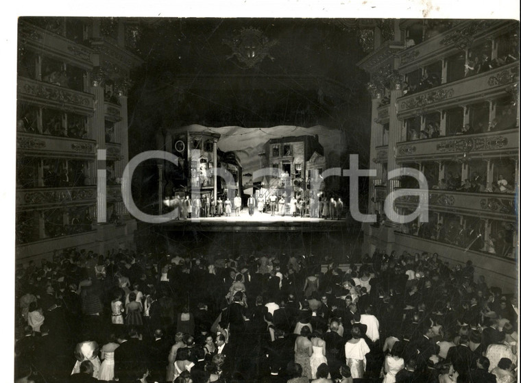 1955 MILANO TEATRO ALLA SCALA Applausi alla prima di "Porgy and Bess" *Foto