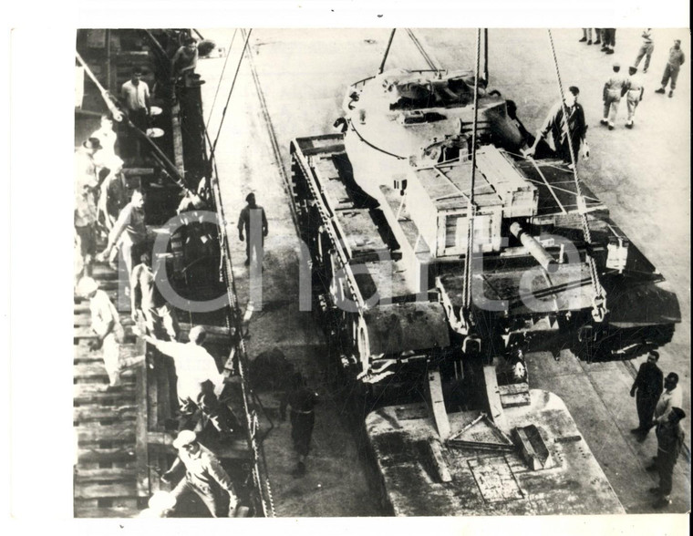 1969 AQABA Nave mercantile USA scarica carri armati per la Giordania *Foto 18x13