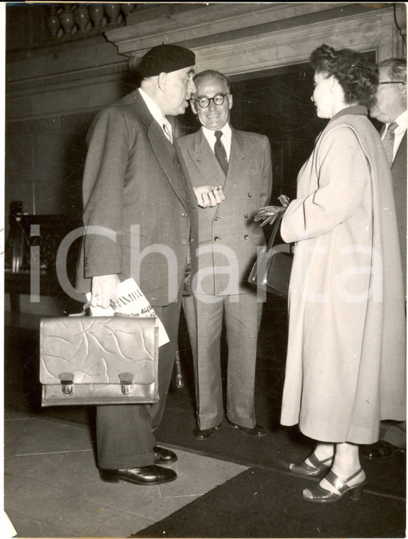 1953 HAMBURG Prof. Ernst REUTER at the guildhall after his arrival *Photo 15x20