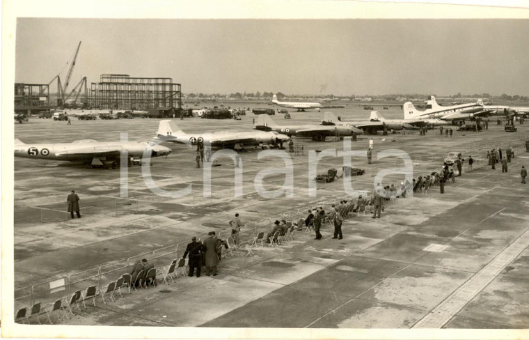 1953 LONDON AIRPORT Duke of Gloucester starts an air race *Photo 20x15 cm