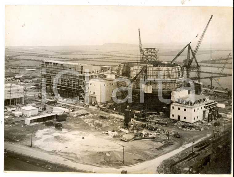 1960 WINDSCALE Construction of gas-cooled reactor to reduce cost of electricity