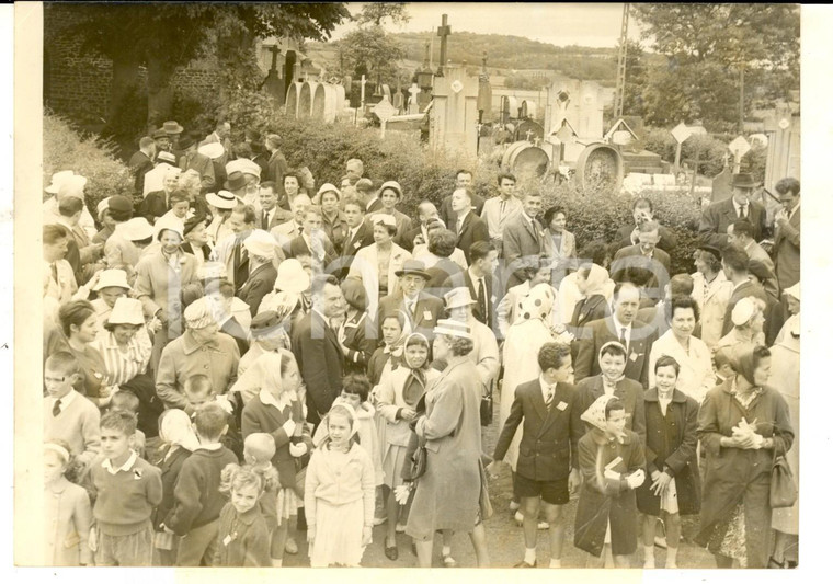 1960 WEMAERS-CAPPEL / MONT CASSEL Réunion 250 membres famille REUMAUX *Photo