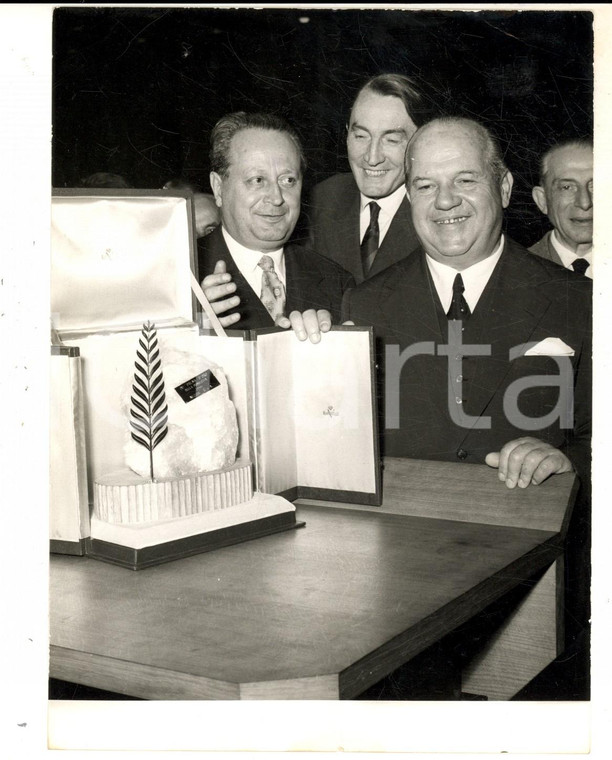 1959 MILANO Consegna Palma d'Oro per la pubblicità al cav. Vittorio NECCHI *Foto