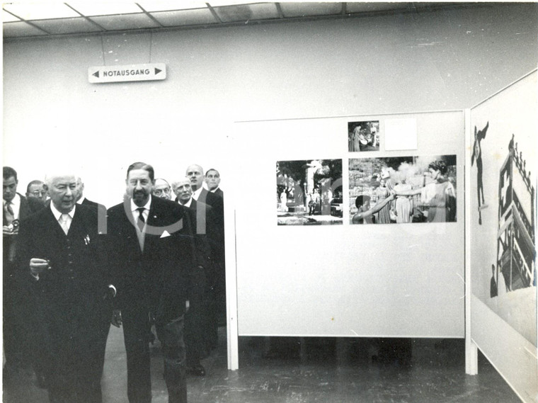 1958 COLONIA - Mostra Photokina - Theodor HEUSS all'inaugurazione -Foto 20x15 cm