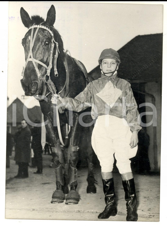 1964 FRANCE Rudy DELMONT, the youngest jockey in France at the age of 14 *Photo 