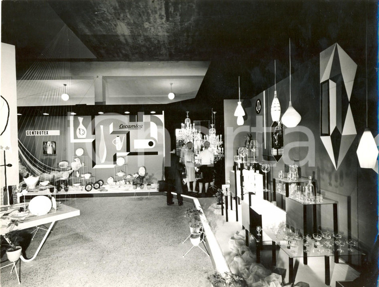 1960 MILANO - Salone Internazionale della Ceramica - Stand della Cecoslovacchia