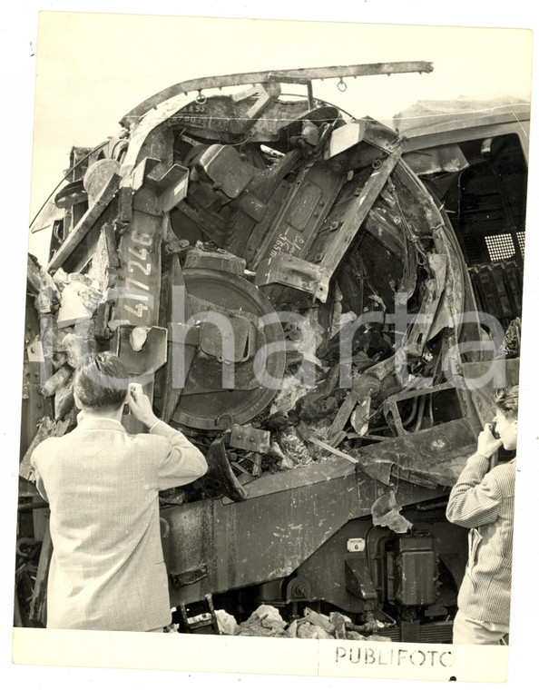 1953 FILATTIERA (MS) Scontro ferroviario - I due locomotori distrutti *Foto18x24
