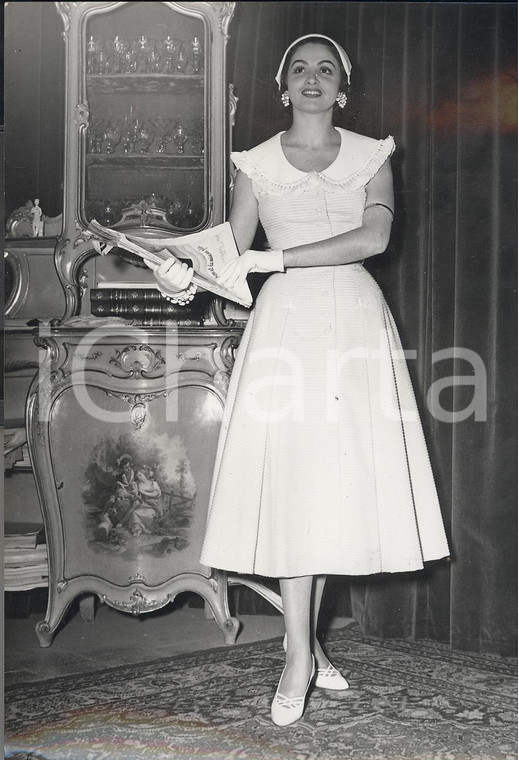 1955 MODA SARTINE DI TORINO Modella con abito a trapezio in rigatino *Foto 13x18