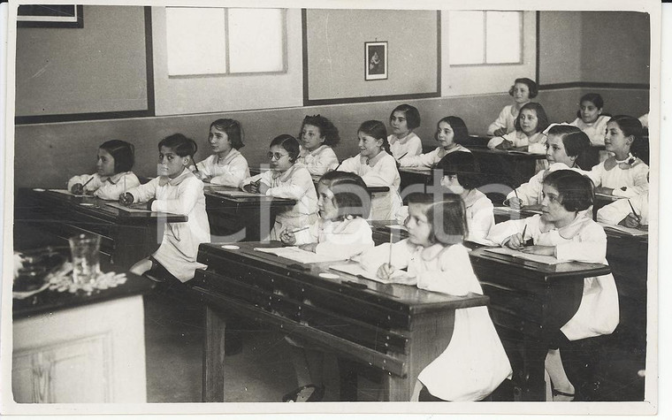 1937 MILANO Interni di una scuola elementare *Cartolina postale FP NV