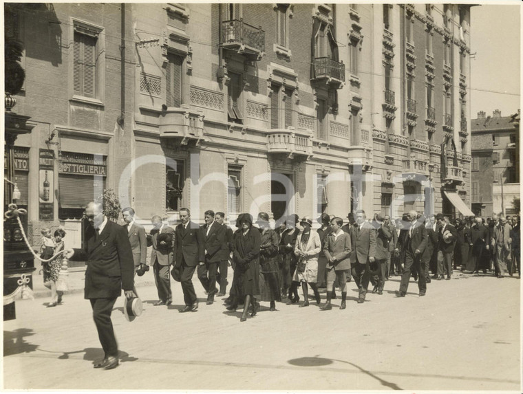 1940 ca MILANO CORSO CONCORDIA - Funerali di Innocente GALIMBERTI *Foto  23x17