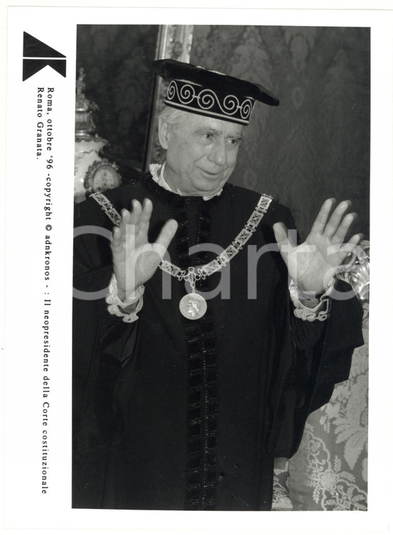 1996 ROMA Presidente della Corte costituzionale Renato GRANATA in toga *FOTO