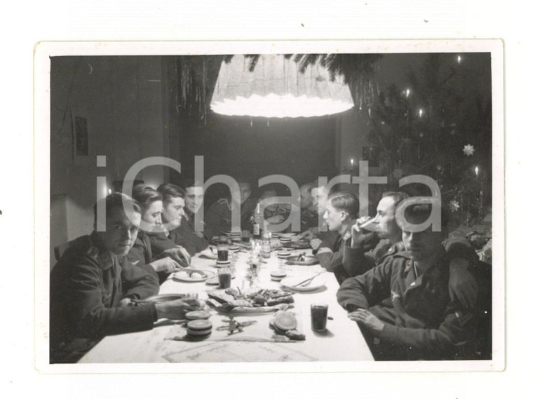 1941 WW2 FRONTE ORIENTALE Ufficiali tedeschi a cena - Fotografia 10x7 cm