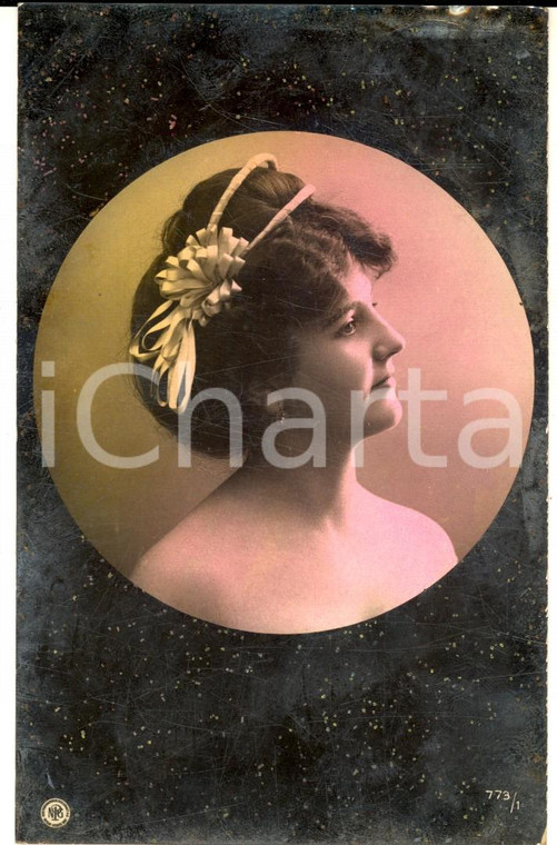 1907 BELLE EPOQUE TEATRO Attrice con cerchio tra i capelli - Cartolina colorata
