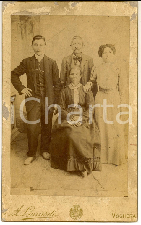 1910 ca VOGHERA Ritratto di una famiglia *Fotografia A. LUCCARDI 13x21 cm