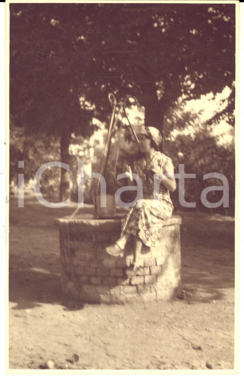 1932 COCCONATO D'ASTI Ritratto di donna al pozzo - Foto cartolina VINTAGE
