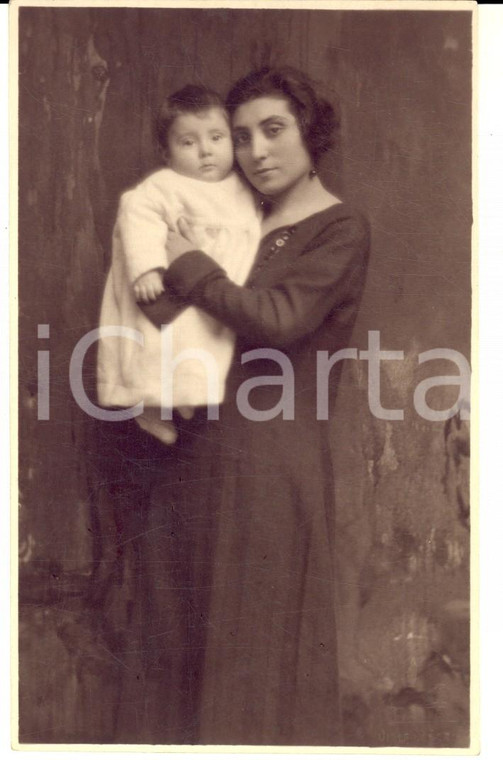 1925 ca UDINE Ritratto di madre con la figlia bambina *Foto cartolina SERAI