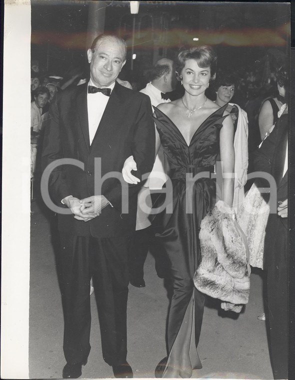 1960 VENEZIA MOSTRA DEL CINEMA Ritratto di Cyd CHARISSE con il suo agente *Foto