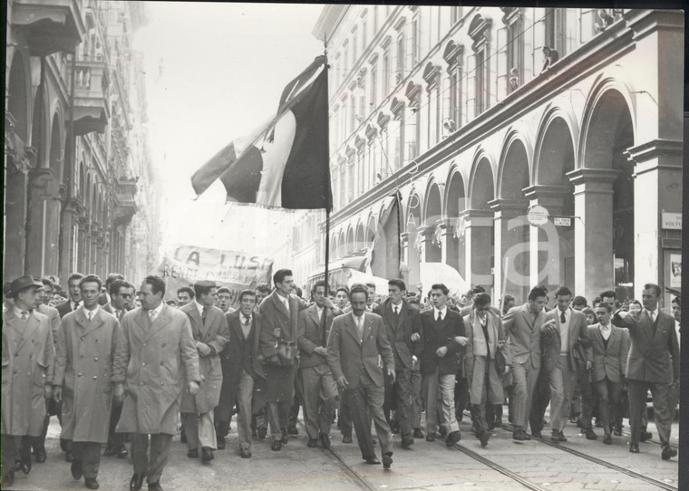 1956 BOLOGNA Manifestazione studentesca a sostegno della Rivoluzione Ungherese 