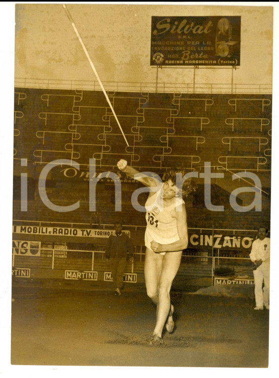 1959 TORINO Universiadi - Elvira OZOLINA vincitrice nel lancio del giavellotto