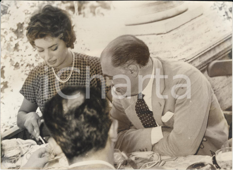 1959 ROMA Sophia LOREN Carlo PONTI visitano Casina Valadier *Foto 18x13 cm