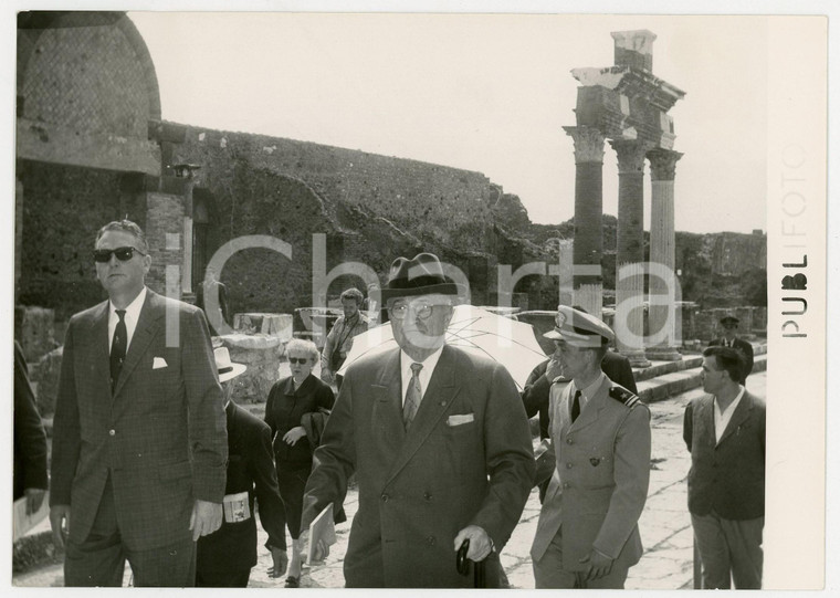 1956 POMPEI Il presidente Harry TRUMAN in visita agli scavi  archeologici *Foto