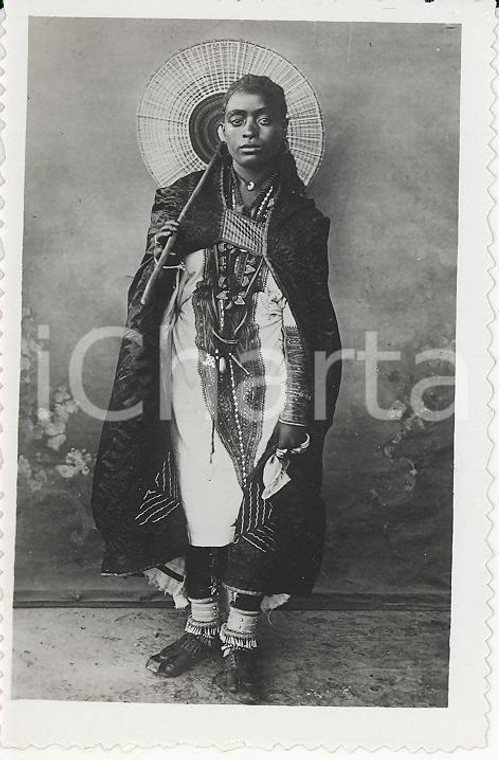 1935ca A.O.I. ETIOPIA Ritratto di etiope in abito da cerimonia *VERA FOTO 9X5,8