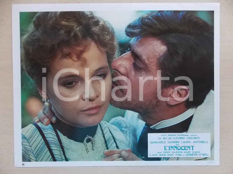 1976 L'INNOCENTE Giancarlo GIANNINI bacia Laura ANTONELLI *Lobby card 29x23 cm